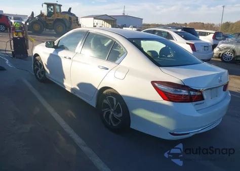 2016 Honda Accord Lx z USA, uszkodzony, nr VIN 1HGCR2F38GA106962
